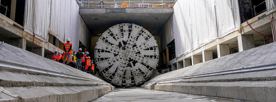  Le tunnelier a atteint la future station Hôpitaux Sud actuellement en construction début juillet 2020.