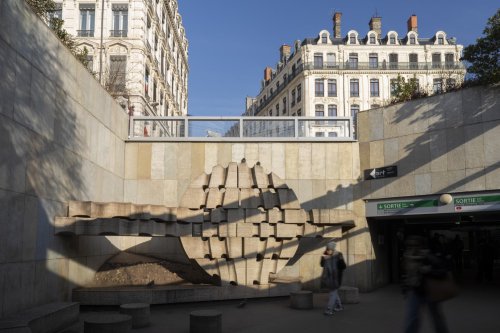 Œuvre dans la station Bellecour (crédit : Blandine Soulage)