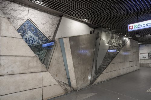 Œuvre dans la station Vieux Lyon (crédit : Blandine Soulage)