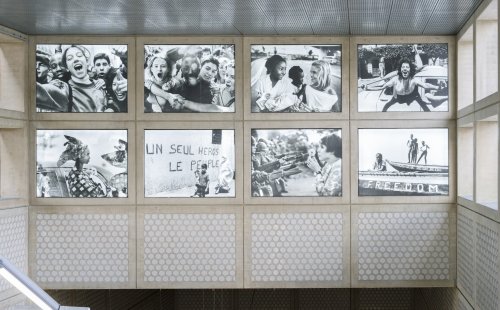Œuvre dans la station Saint-Genis-Laval (crédit : Blandine Soulage)