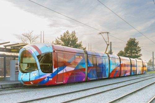 Rame de tramway habillée par l'artiste Mad C (crédit : Blandine Soulage)