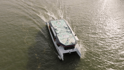 Vue aérienne du bateau La Fenotte (crédit : Big Company)