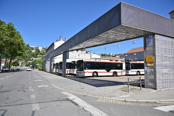 Dépôt bus de Perrache (© Éric Soudan - Alpaca Productions) 