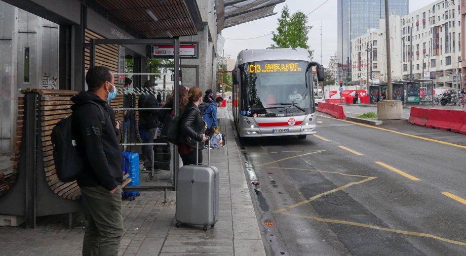 Le SYTRAL met en service les premiers trolleybus nouvelle génération sur la ligne C13