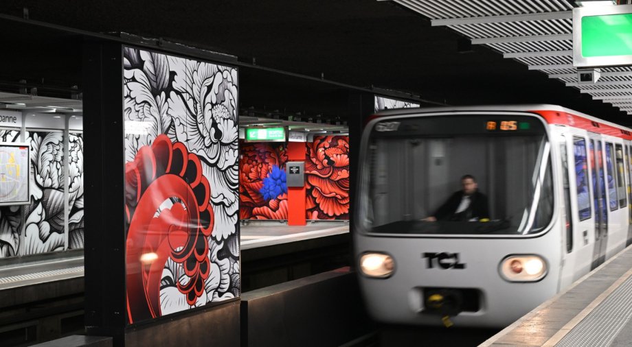 Rame de métro dans la station République Villeurbanne (crédit : Éric Soudan - Alpaca Productions)